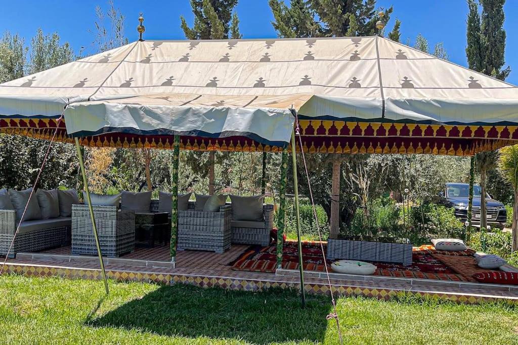 Ferme De Vacances Avec Une Grande Villa A Marrakech Marrákes Kültér fotó