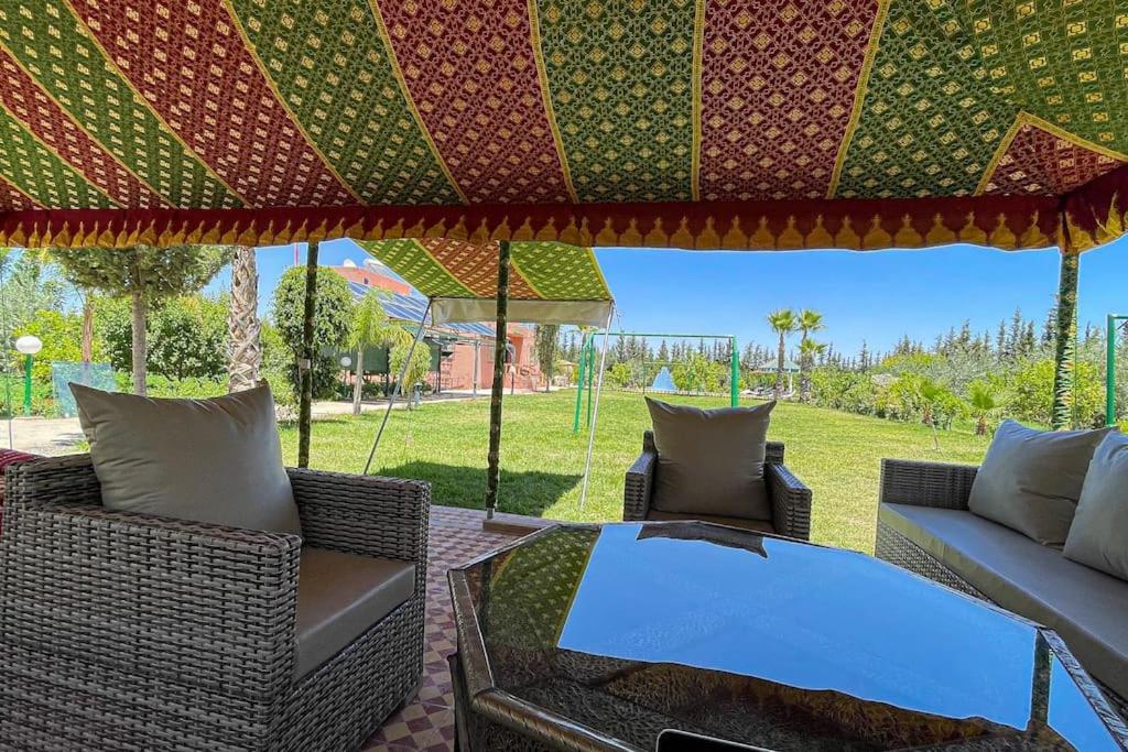 Ferme De Vacances Avec Une Grande Villa A Marrakech Marrákes Kültér fotó