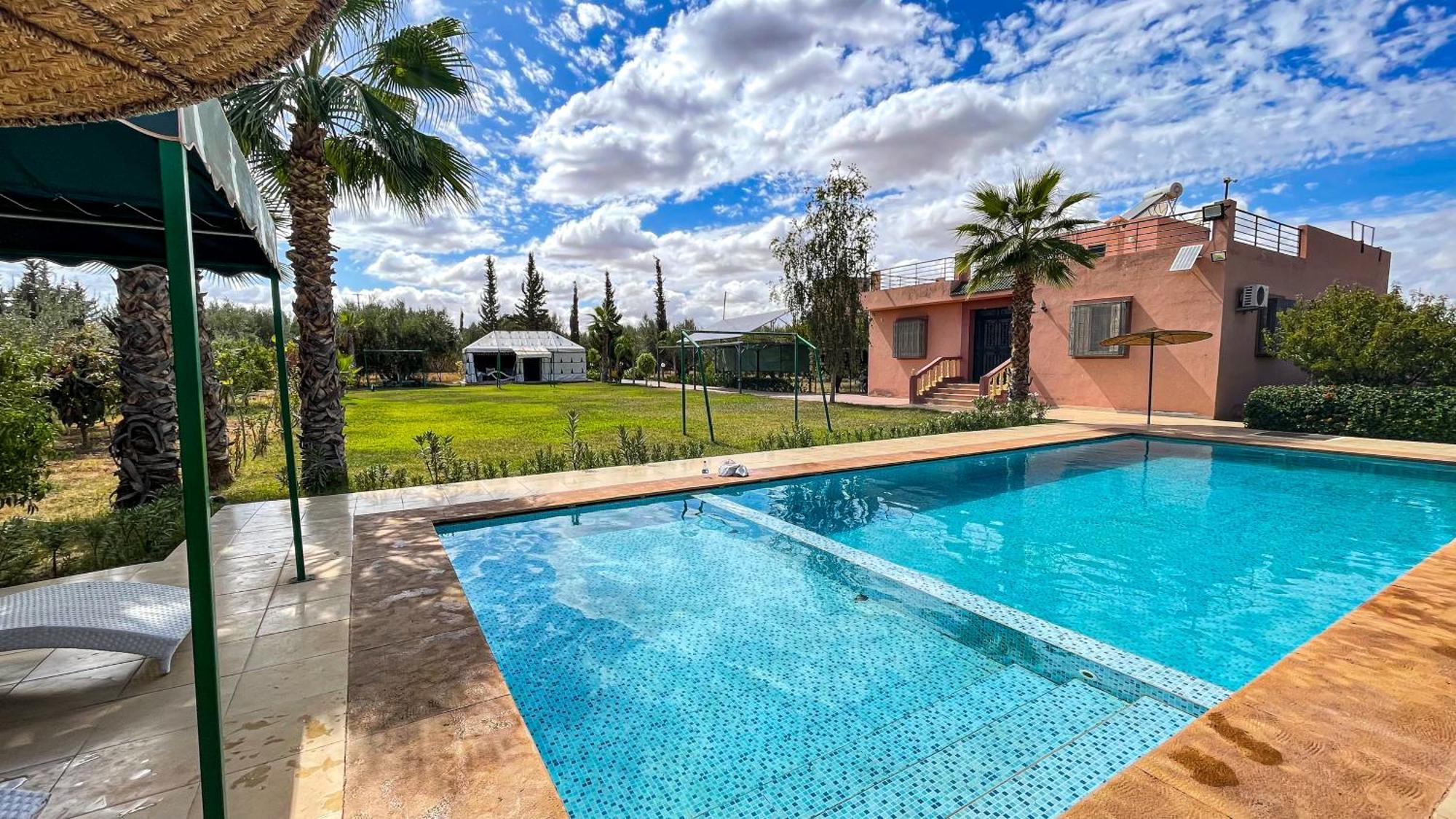 Ferme De Vacances Avec Une Grande Villa A Marrakech Marrákes Kültér fotó